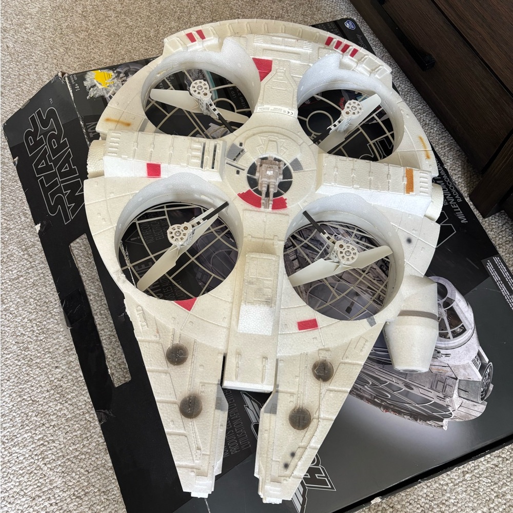 Star Wars Millennium Falcon Drone - White and Red